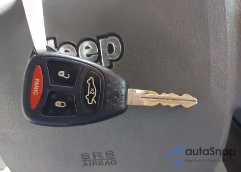 2005 Jeep Grand Cherokee Laredo z USA, uszkodzony, nr VIN 1J4GR48K75C707954